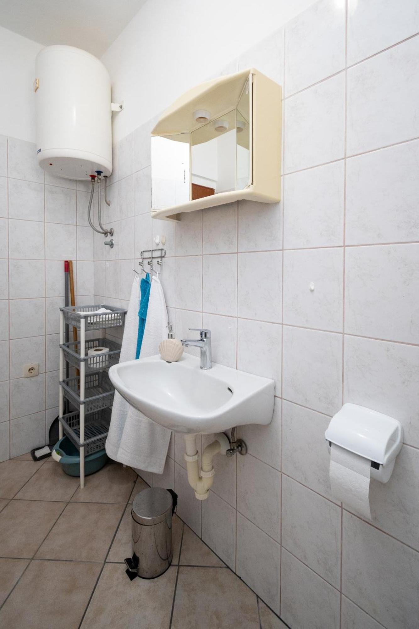 Apartments With A Parking Space Pag - 15765 باغ الغرفة الصورة
